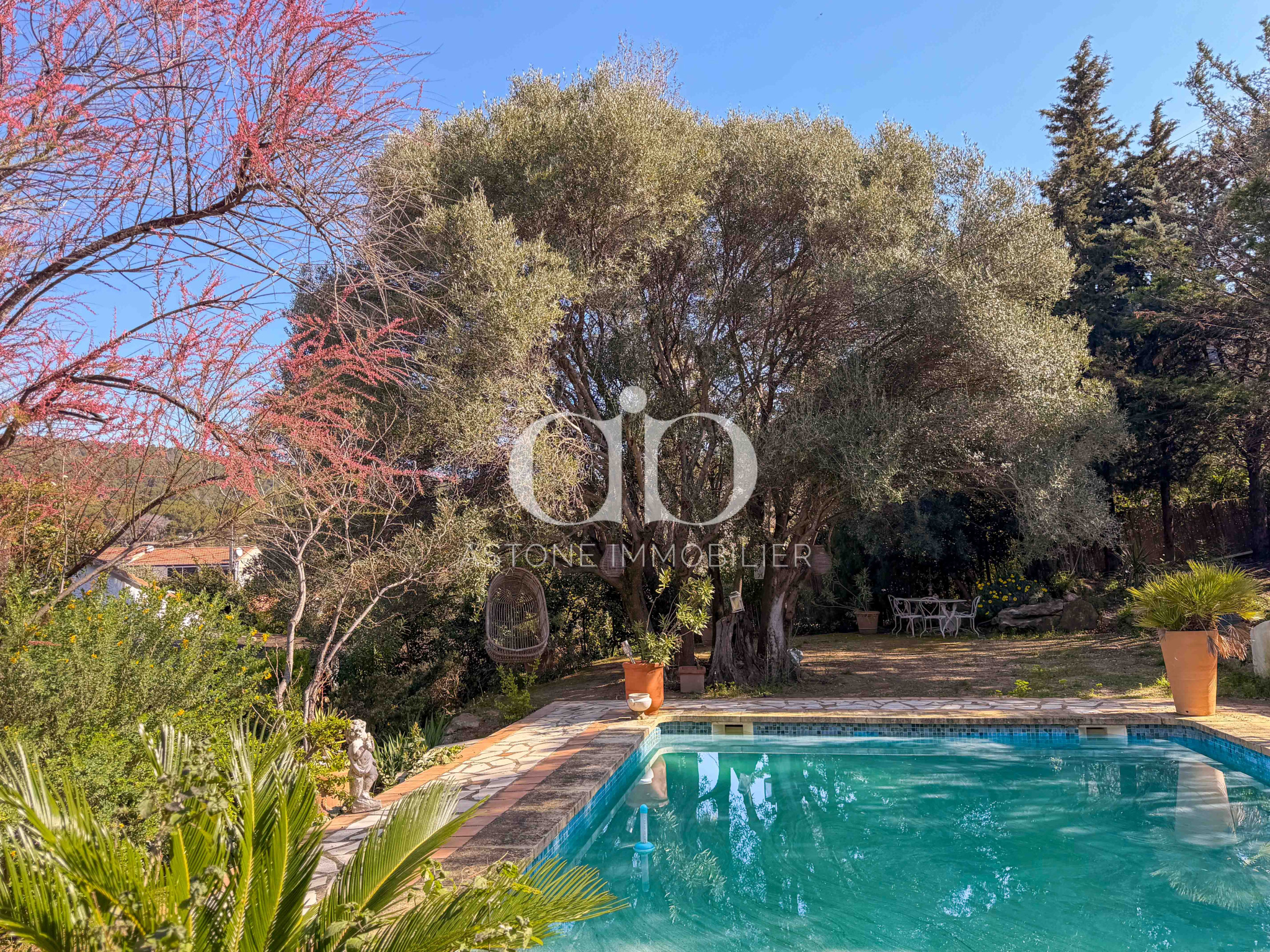 Agence immobilière de ASTONE IMMOBILIER