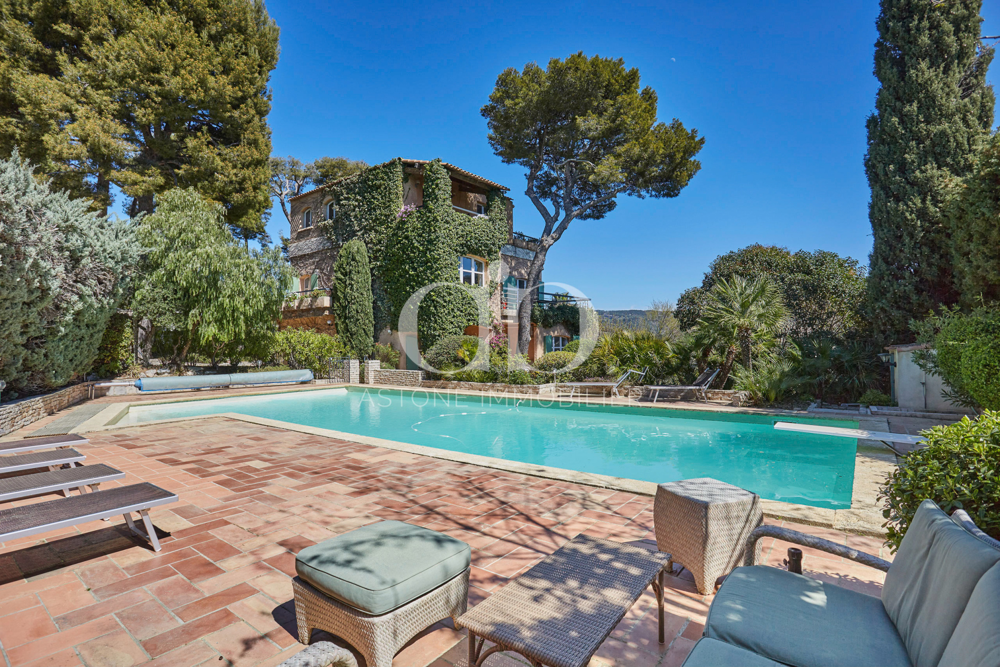 Agence immobilière de ASTONE IMMOBILIER