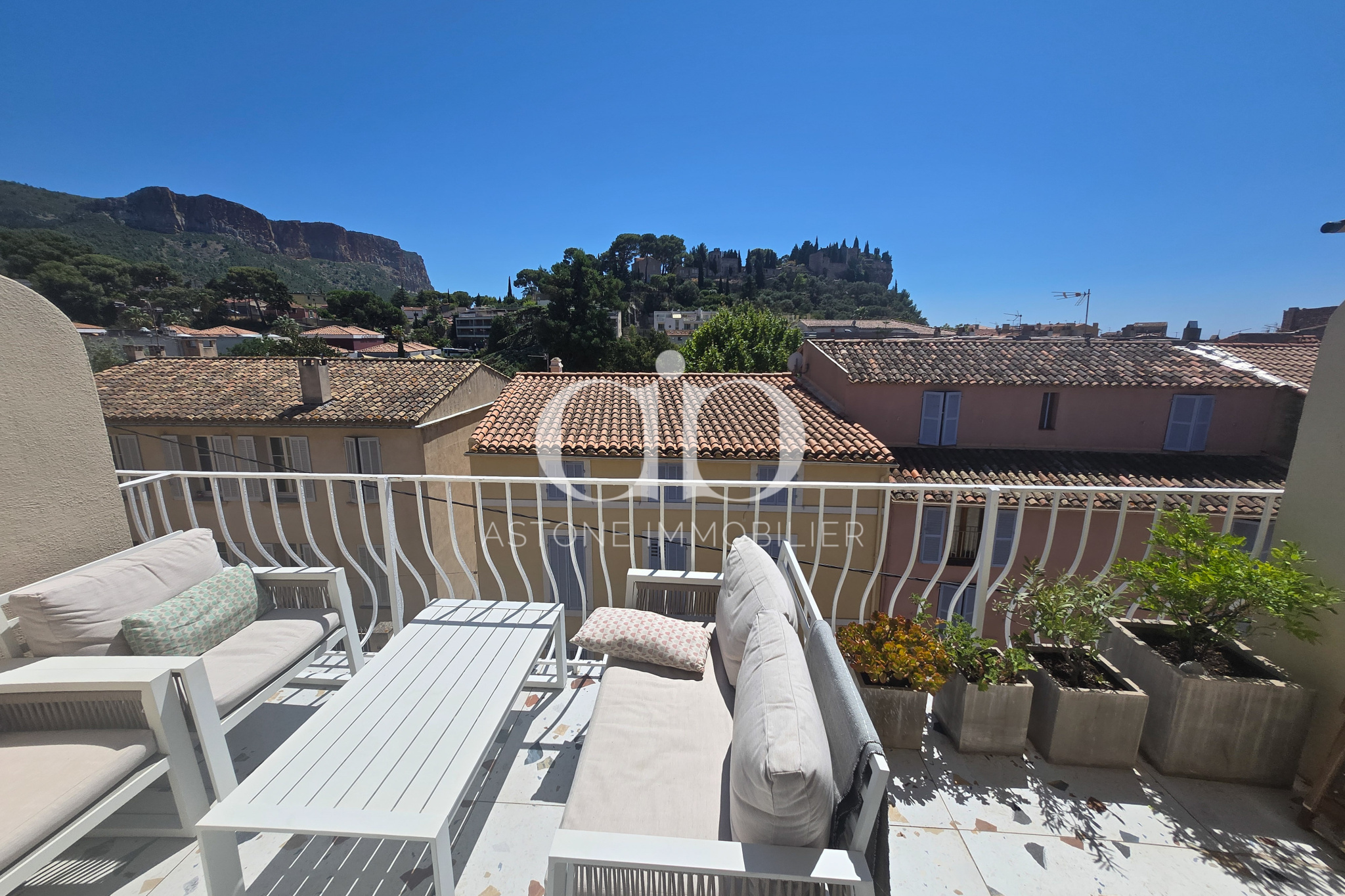 Type 2 - hyper centre - Cassis