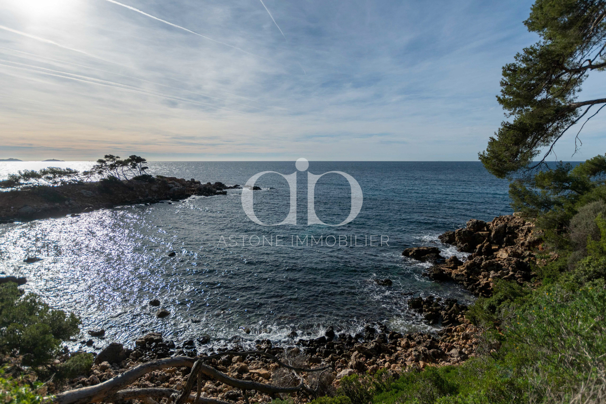 VILLA CONTEMPORAINE VUE MER A BANDOL