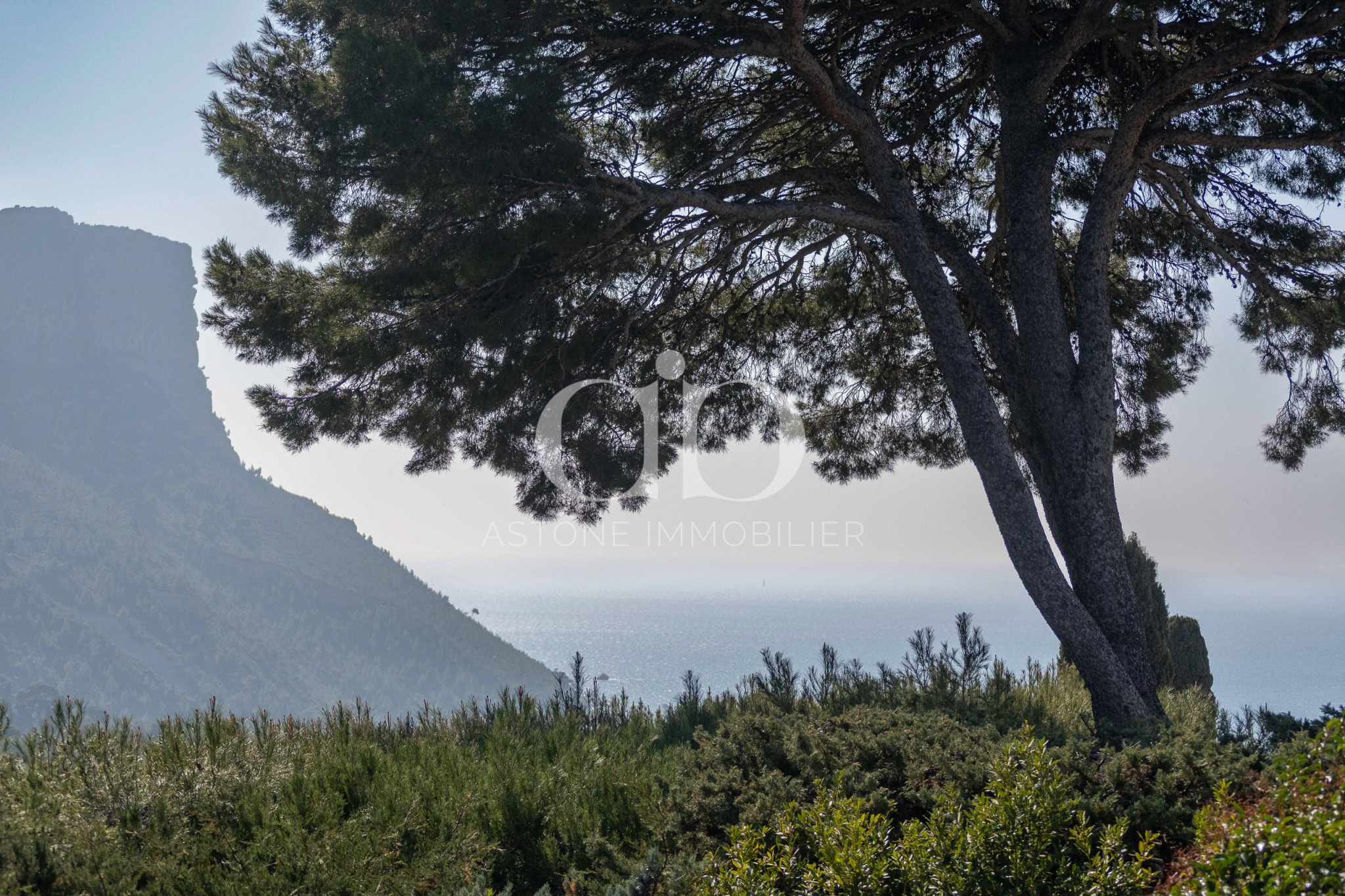 CASSIS / PROPRIETE AVEC UNE VUE MAGNIFIQUE